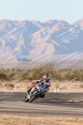 media/Dec-07-2025-CVMA (Sun) [[3e7d2de5dc]]/Race 18-Formula Twins-Formula 40 UL/